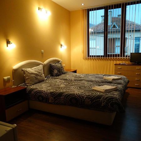 Guest House Ivel サパレヴァ・バニャ エクステリア 写真