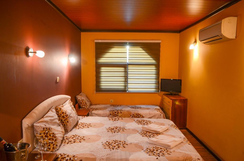Guest House Ivel サパレヴァ・バニャ エクステリア 写真