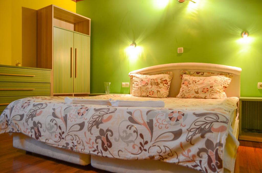 Guest House Ivel サパレヴァ・バニャ エクステリア 写真