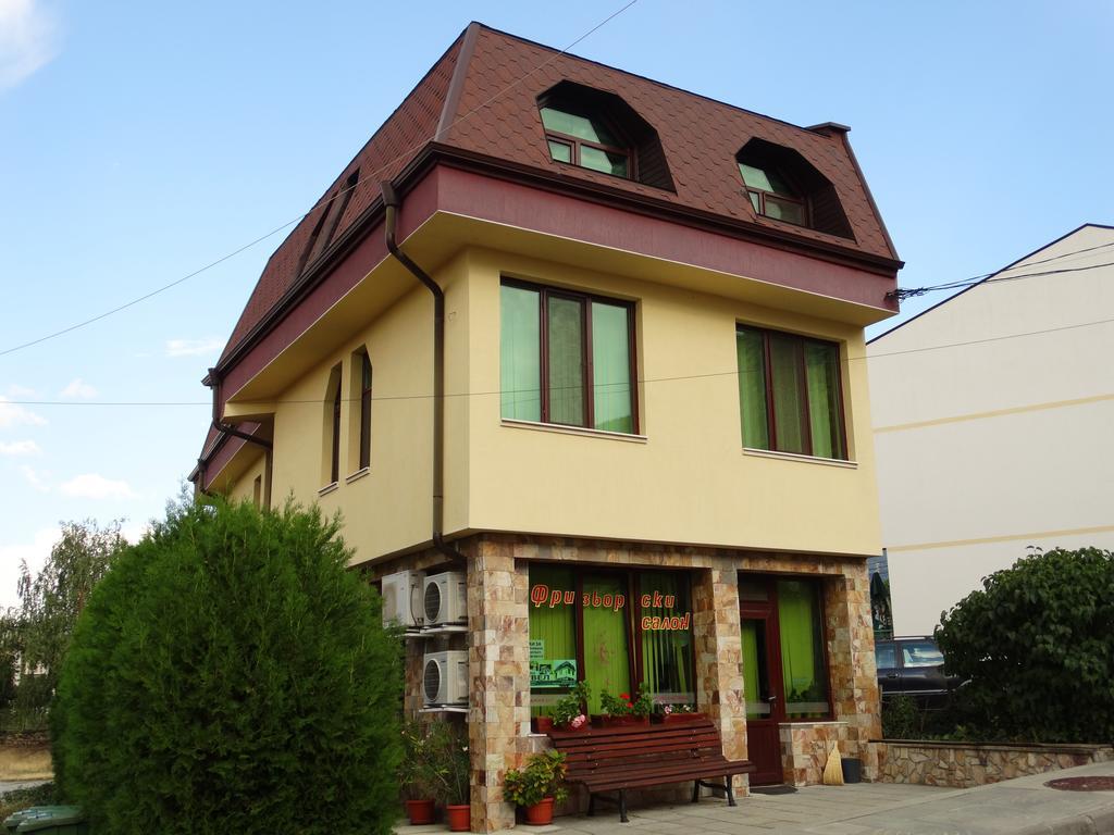 Guest House Ivel サパレヴァ・バニャ エクステリア 写真